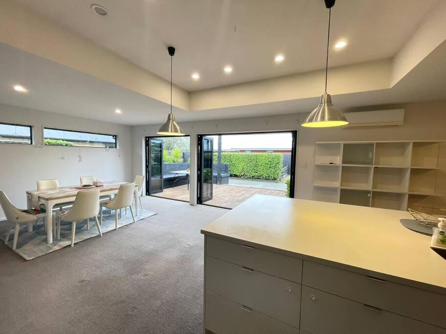 Spacious 4 Bed Family Home Christchurch Ngoại thất bức ảnh