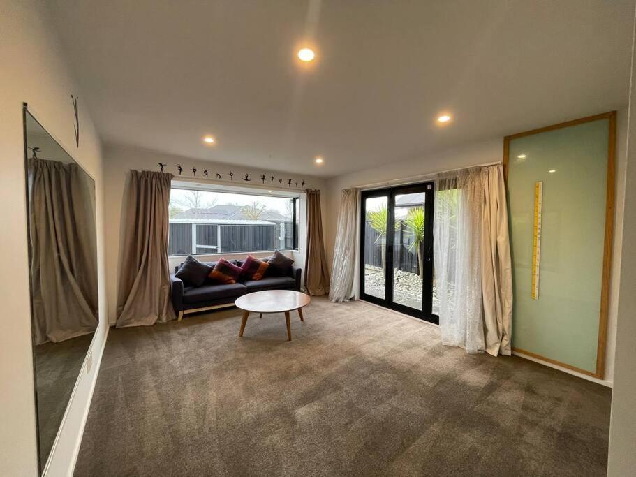 Spacious 4 Bed Family Home Christchurch Ngoại thất bức ảnh