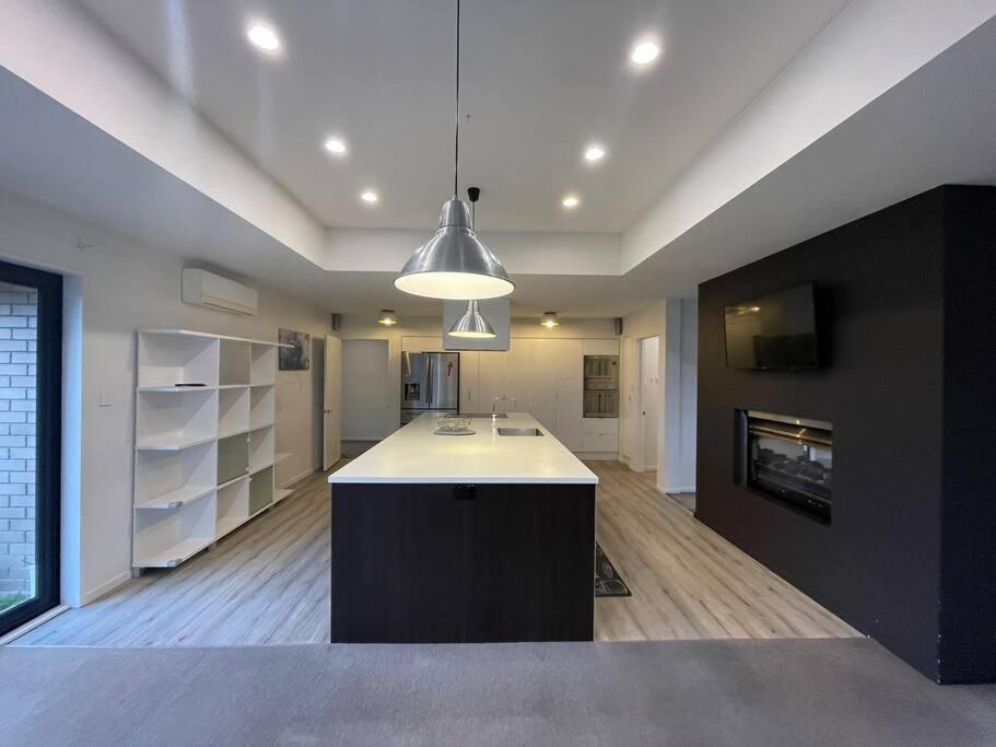 Spacious 4 Bed Family Home Christchurch Ngoại thất bức ảnh