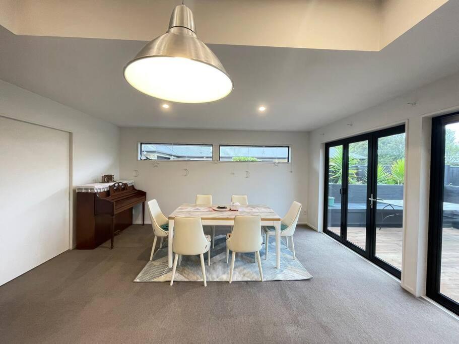 Spacious 4 Bed Family Home Christchurch Ngoại thất bức ảnh