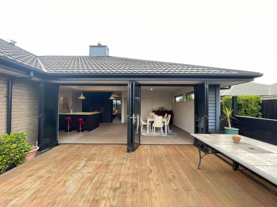 Spacious 4 Bed Family Home Christchurch Ngoại thất bức ảnh